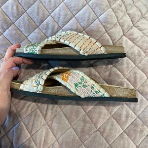 Free People Wildflowers Crossband Sandals Patched Kantha Sz 41 US 11 Women’s